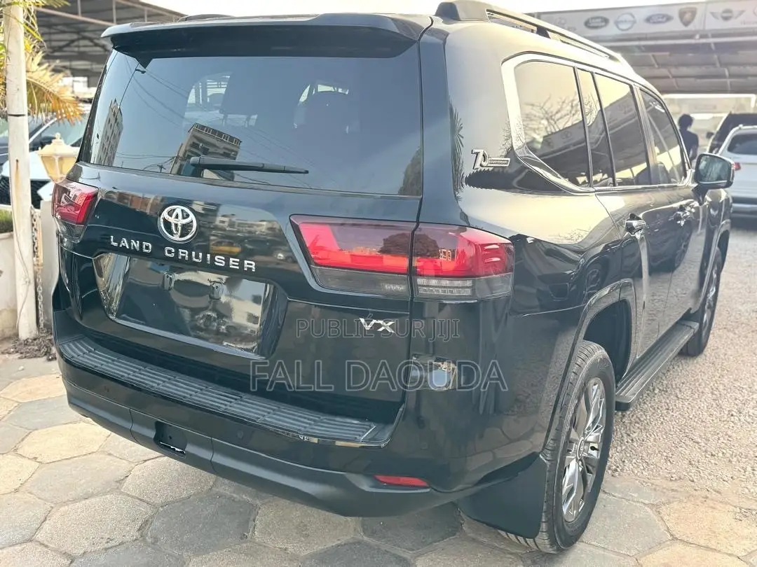 Toyota Land Cruiser Prado 2024 Noir