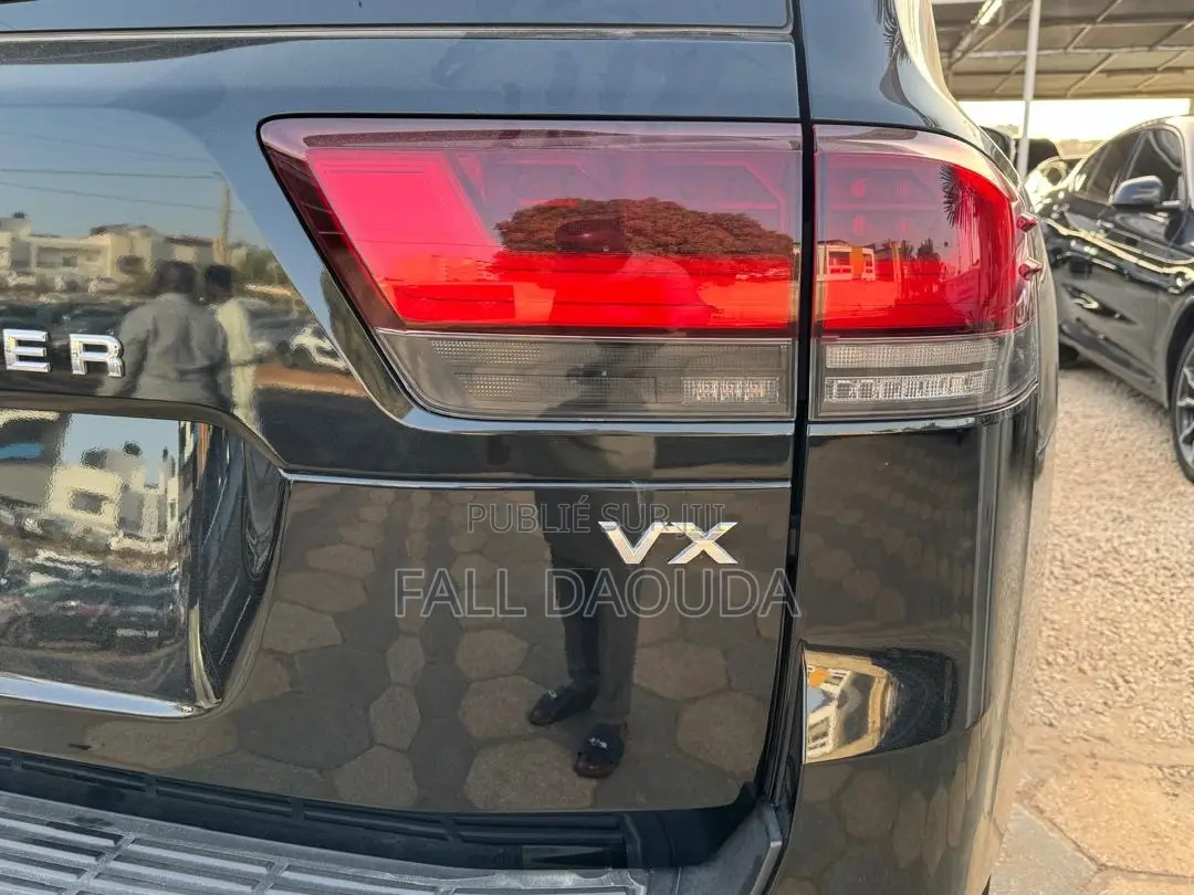 Toyota Land Cruiser Prado 2024 Noir