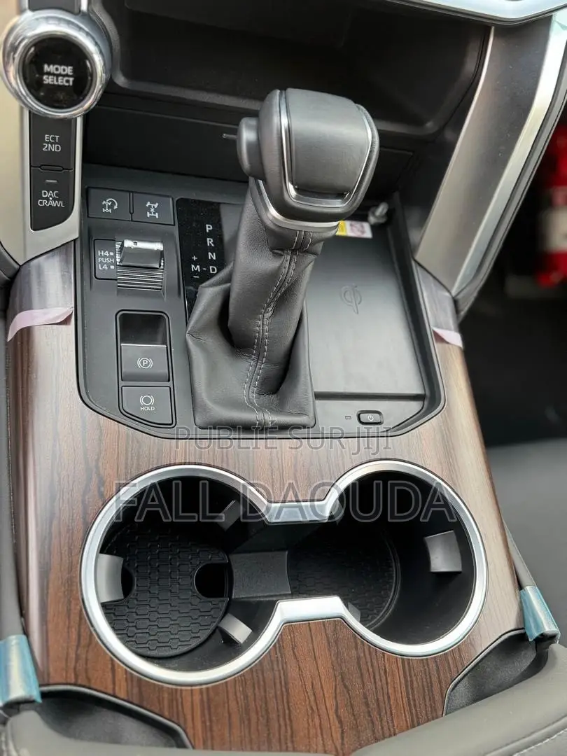 Toyota Land Cruiser Prado 2024 Noir