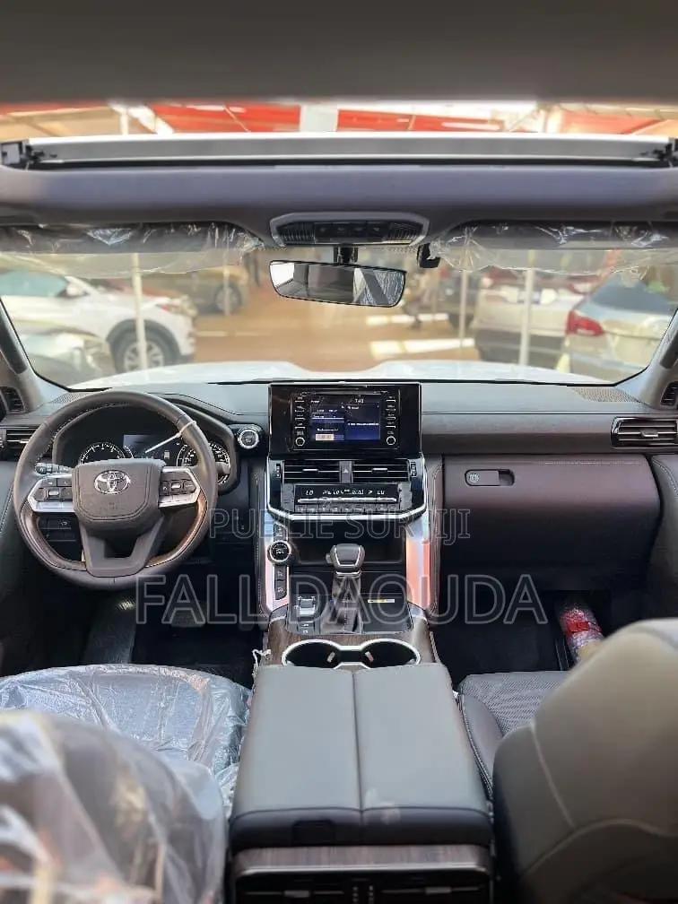 Toyota Land Cruiser Prado 2024 Gris