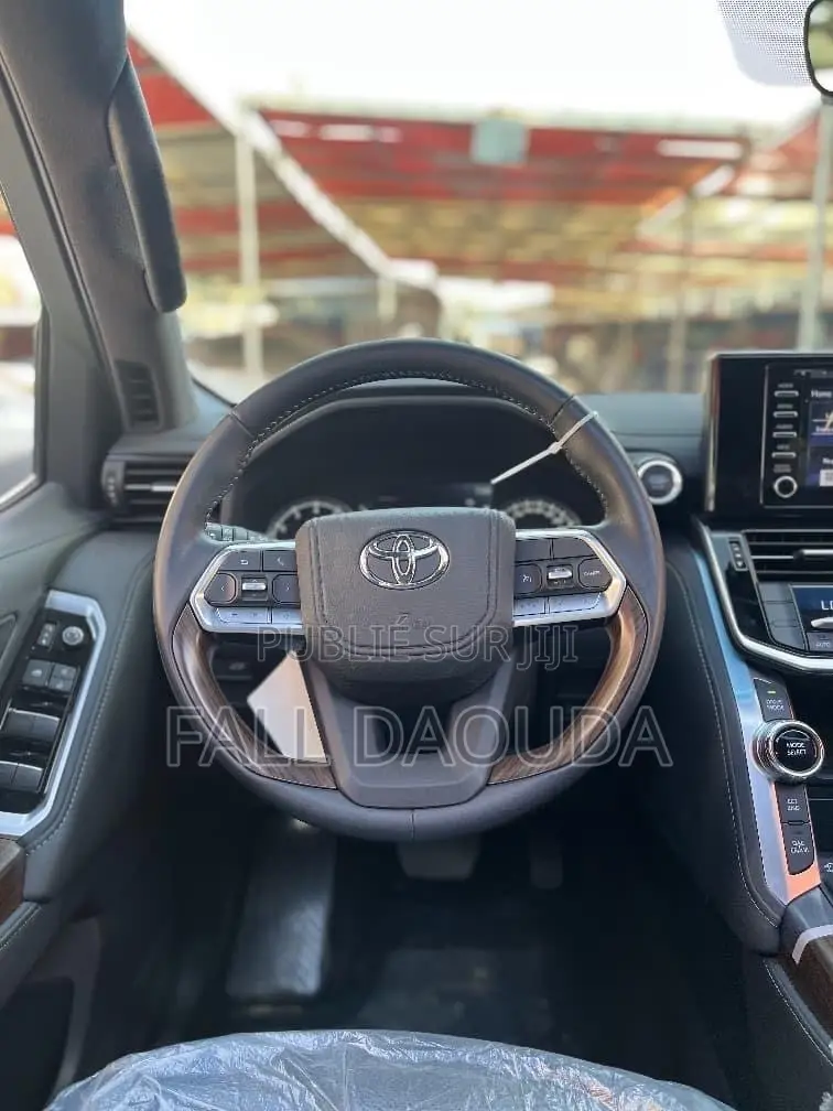 Toyota Land Cruiser Prado 2024 Gris