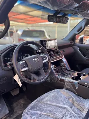 Toyota Land Cruiser Prado 2024 Gris