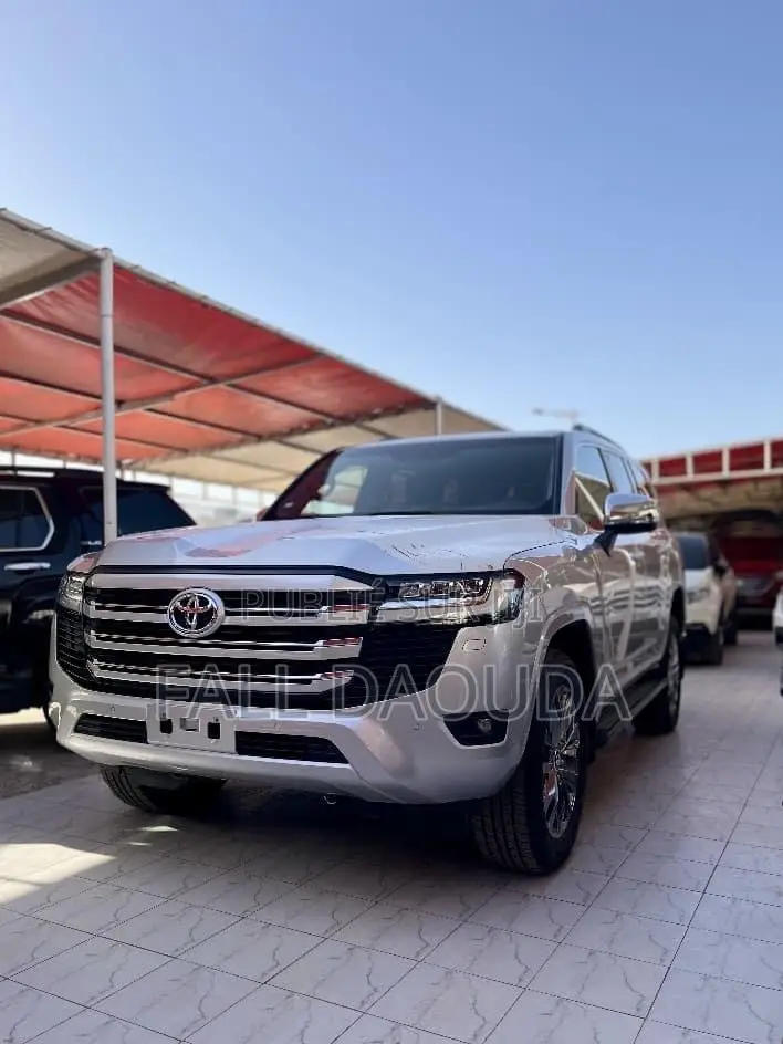 Toyota Land Cruiser Prado 2024 Gris