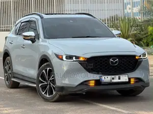 Mazda CX-5 2023 Gris