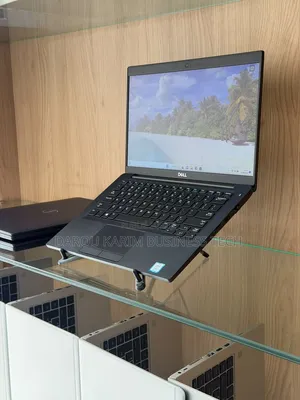 Nouveau Dell Latitude 7390 8GB Intel Core i5 SSD 256GB