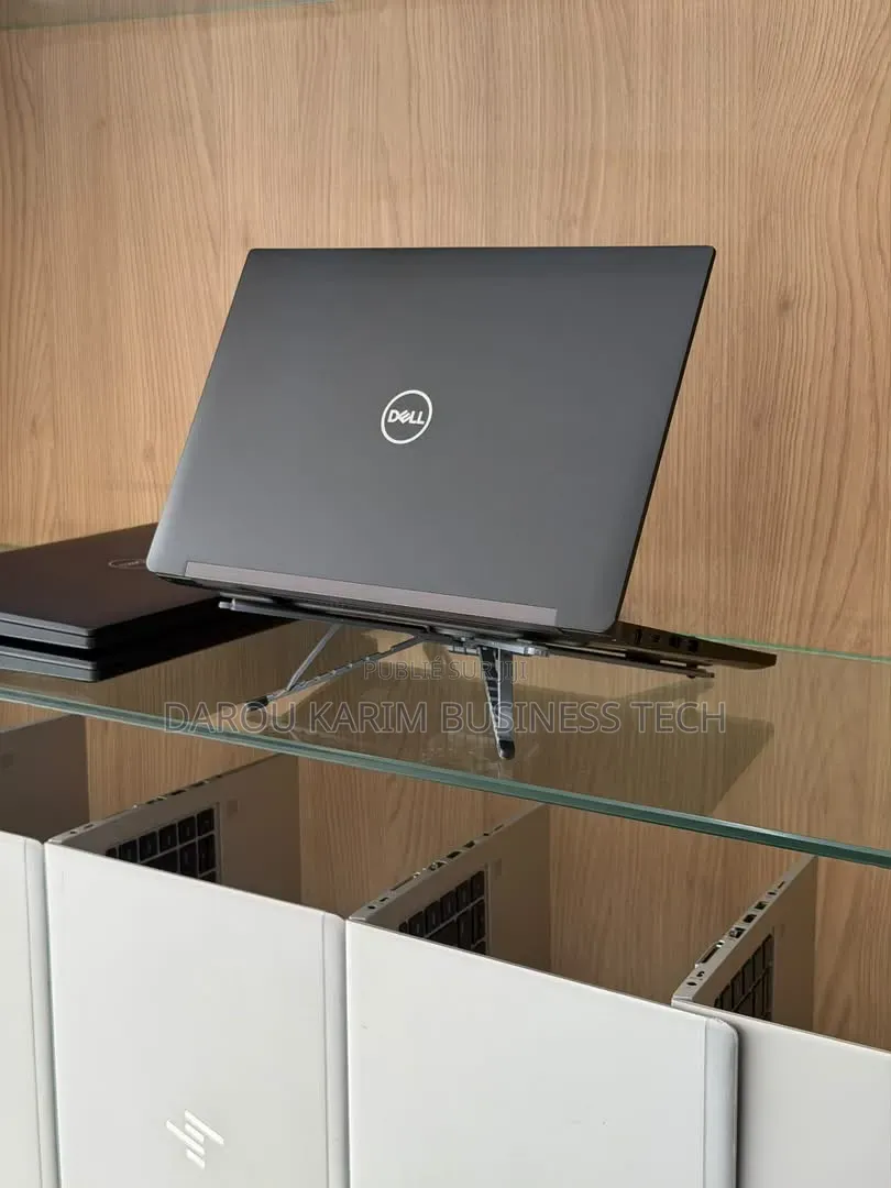 Nouveau Dell Latitude 7390 8GB Intel Core i5 SSD 256GB