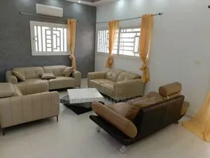 Meublé 3chbre Villa dans Saly Diambare Villa, Thiès Sud à Vendre