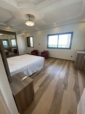 Meublé 2chbre Appartement dans Almadies à Vendre