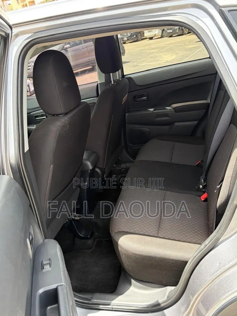 Mitsubishi Outlander 2017 Gris