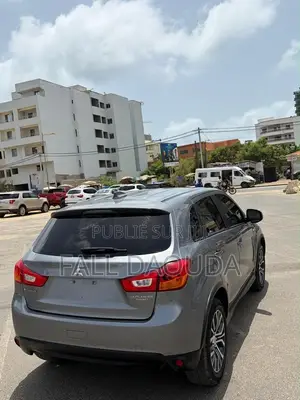 Mitsubishi Outlander 2017 Gris