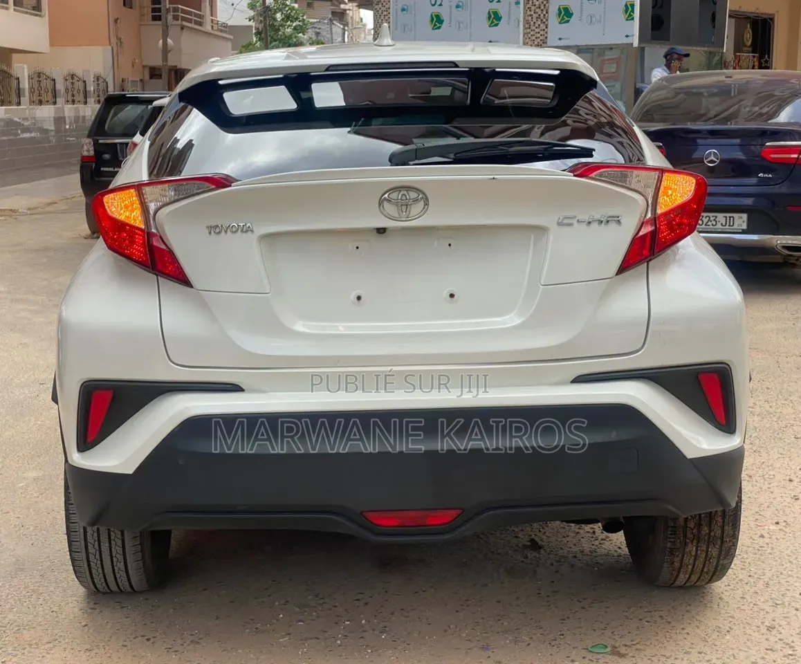 Toyota C-HR 2018 Blanc