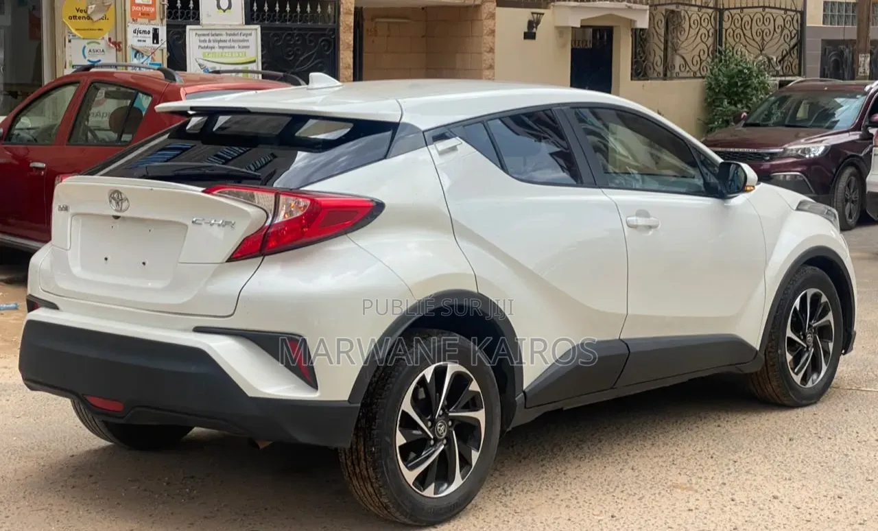 Toyota C-HR 2018 Blanc