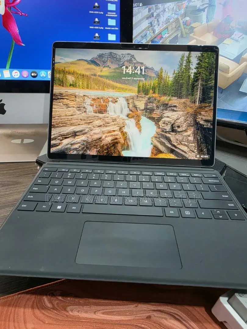 Nouveau Microsoft Surface Pro 8 16GB Intel Core i7 SSD 1T