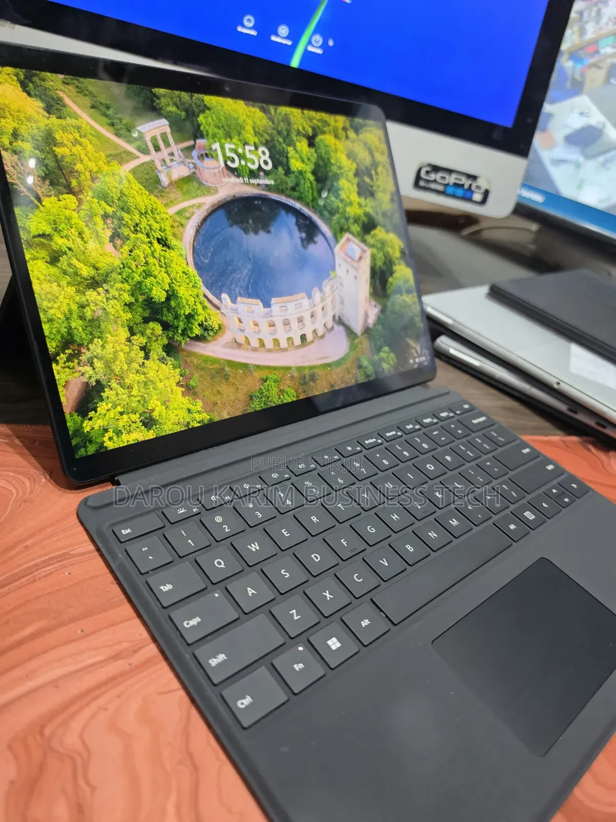 Nouveau Microsoft Surface Pro 9 16GB Intel Core i5 SSD 256GB