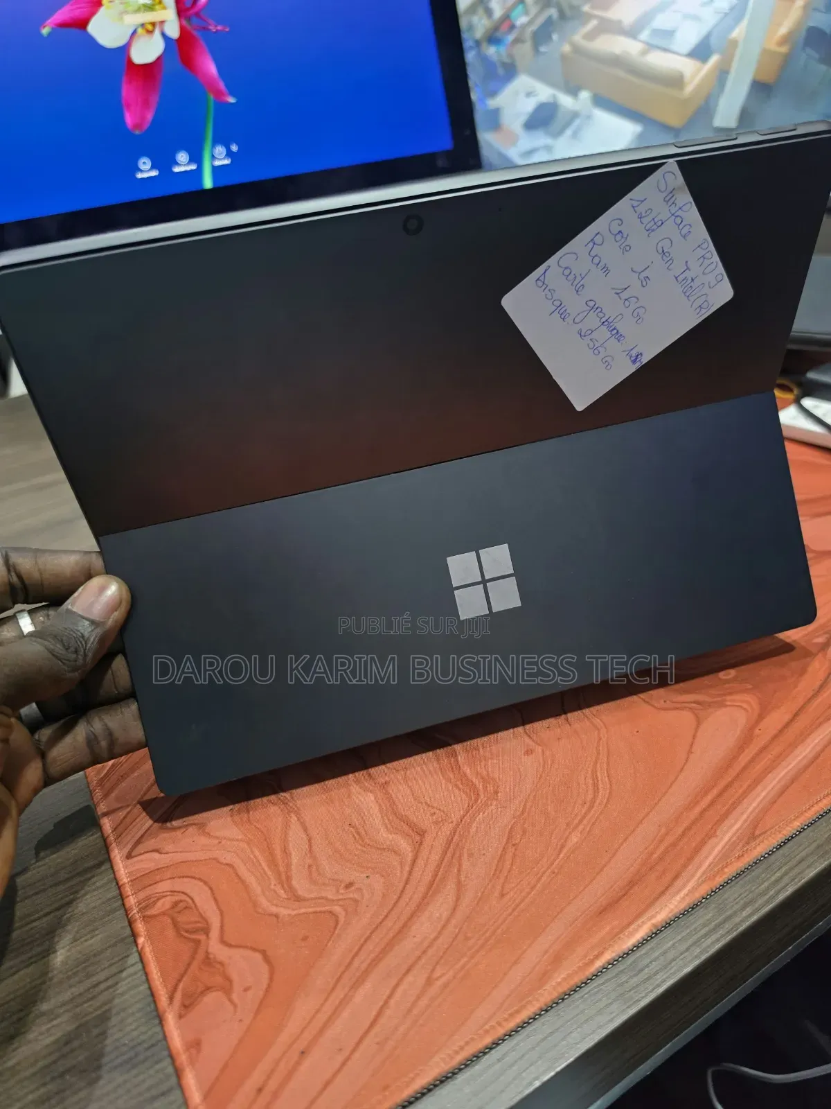 Nouveau Microsoft Surface Pro 9 16GB Intel Core i5 SSD 256GB