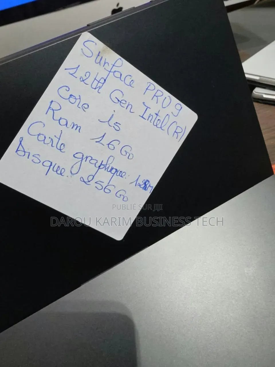 Nouveau Microsoft Surface Pro 9 16GB Intel Core i5 SSD 256GB