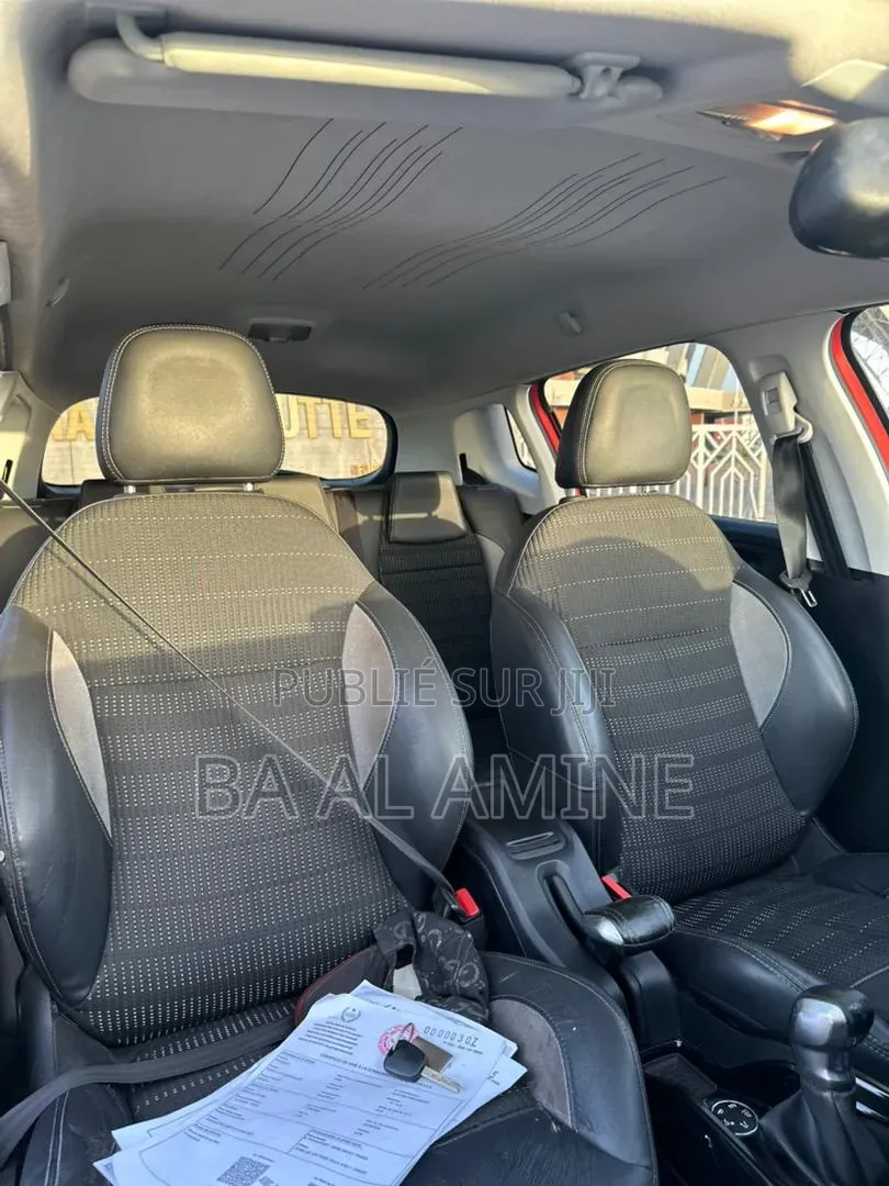 Peugeot 2008 2016 Orange