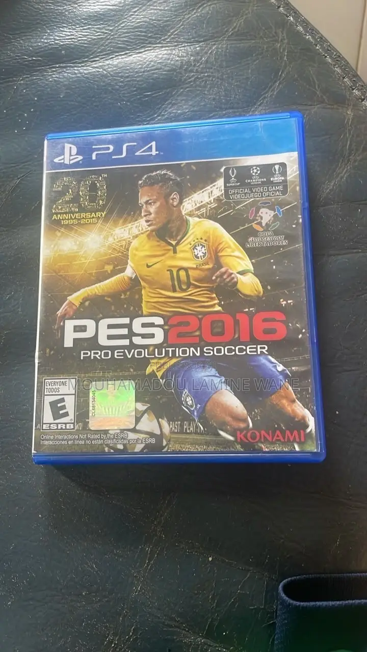 Plays Station 4 Slim Deux Manettes