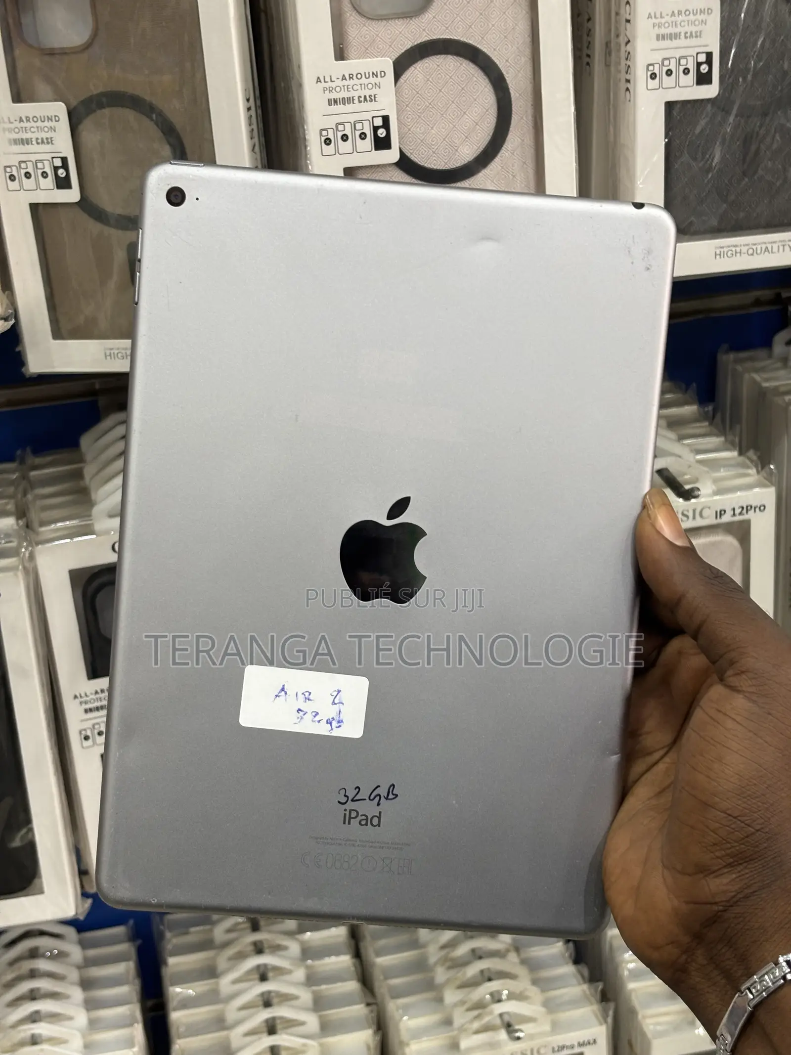 Nouveau Pomme iPad Air (2022) 64 GB Noir