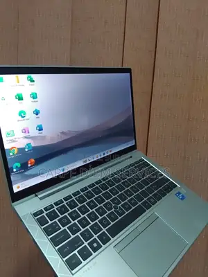 Nouveau HP EliteBook 840 G8 16GB Intel Core i5 SSD 256GB