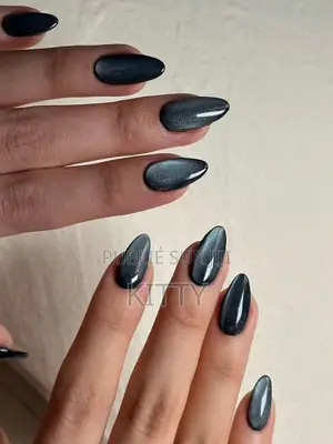 Press on Nail