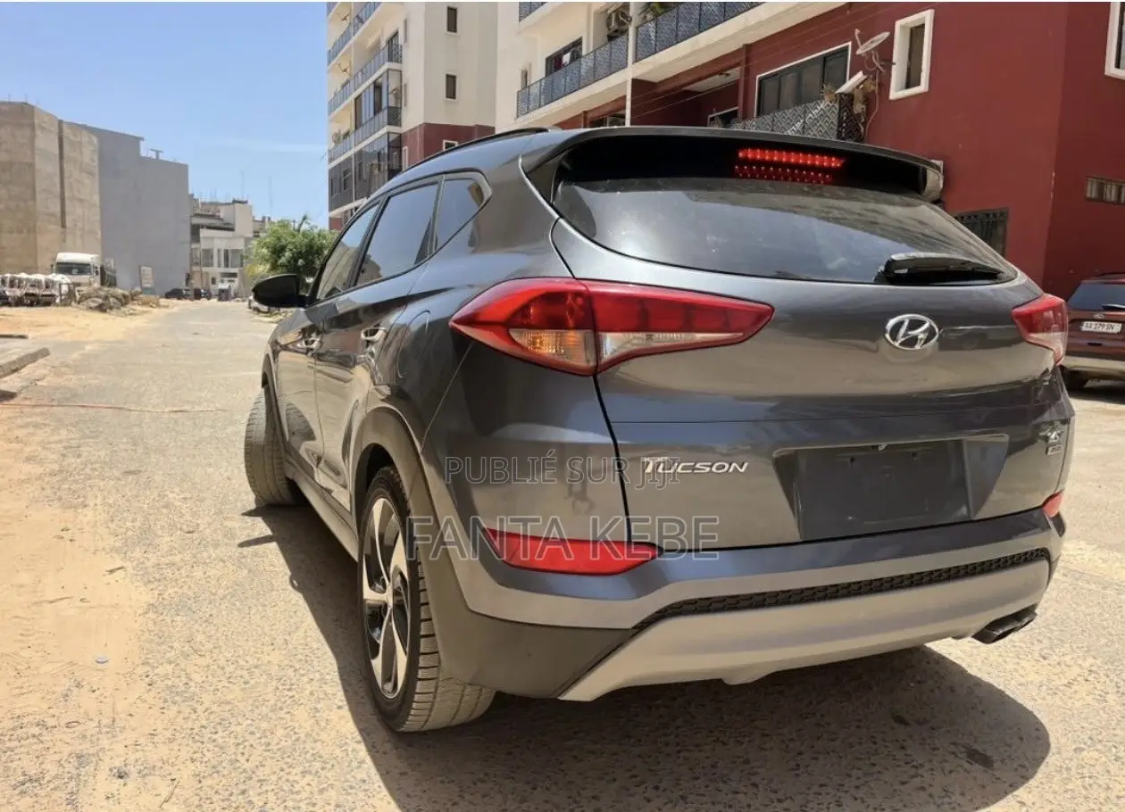 Hyundai Tucson 2017 Gris
