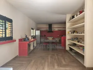 Meublé 5chbre Maison dans Perle Du Saloum, Thiès Sud à Vendre