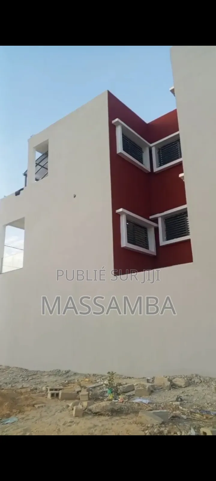 10chbre Maison dans Mn Immobilier, Yoff à Vendre