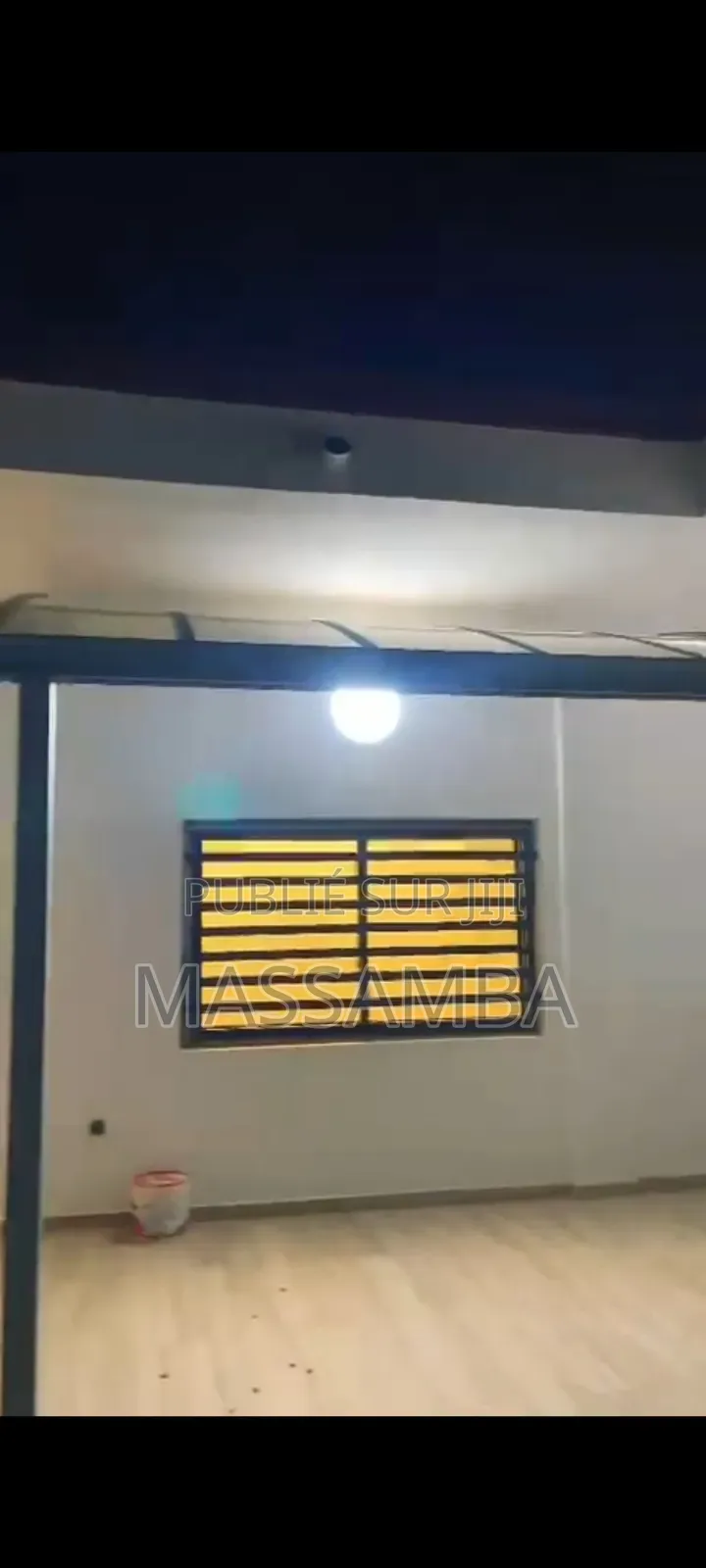 10chbre Maison dans Mn Immobilier, Yoff à Vendre