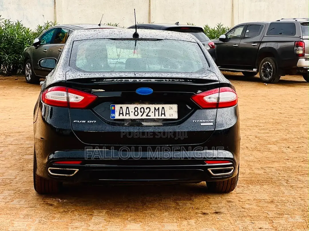 Ford Fusion 2016 Noir