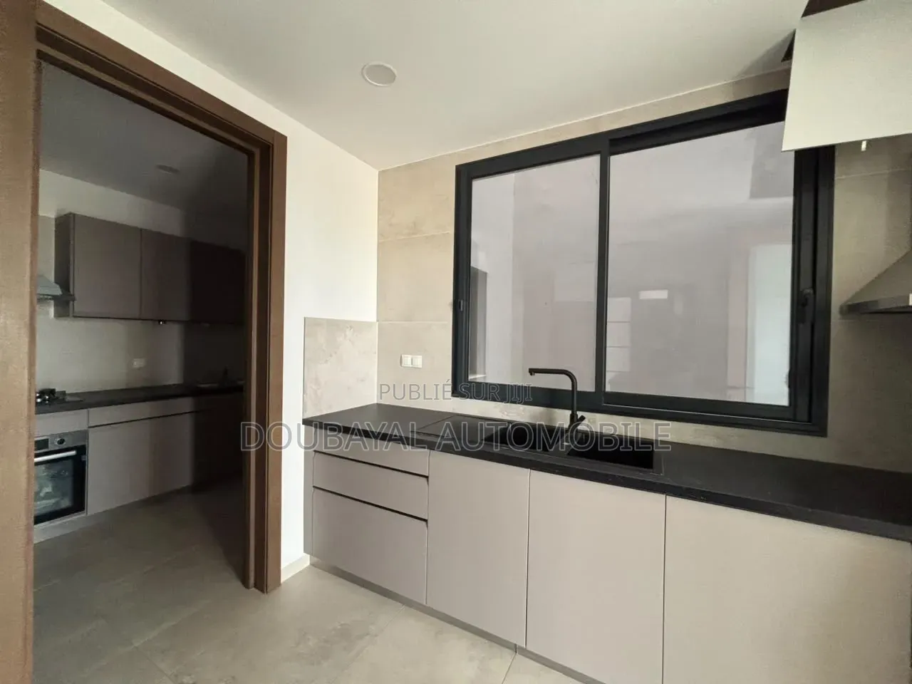4chbre Appartement dans Oukam Aparament À, Ouakam à Louer