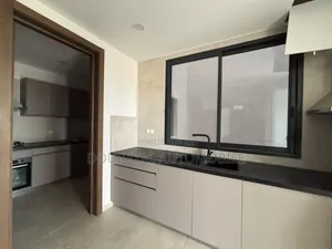 4chbre Appartement dans Oukam Aparament À, Ouakam à Louer