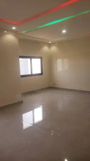 3chbre Appartement dans Yoff à Louer