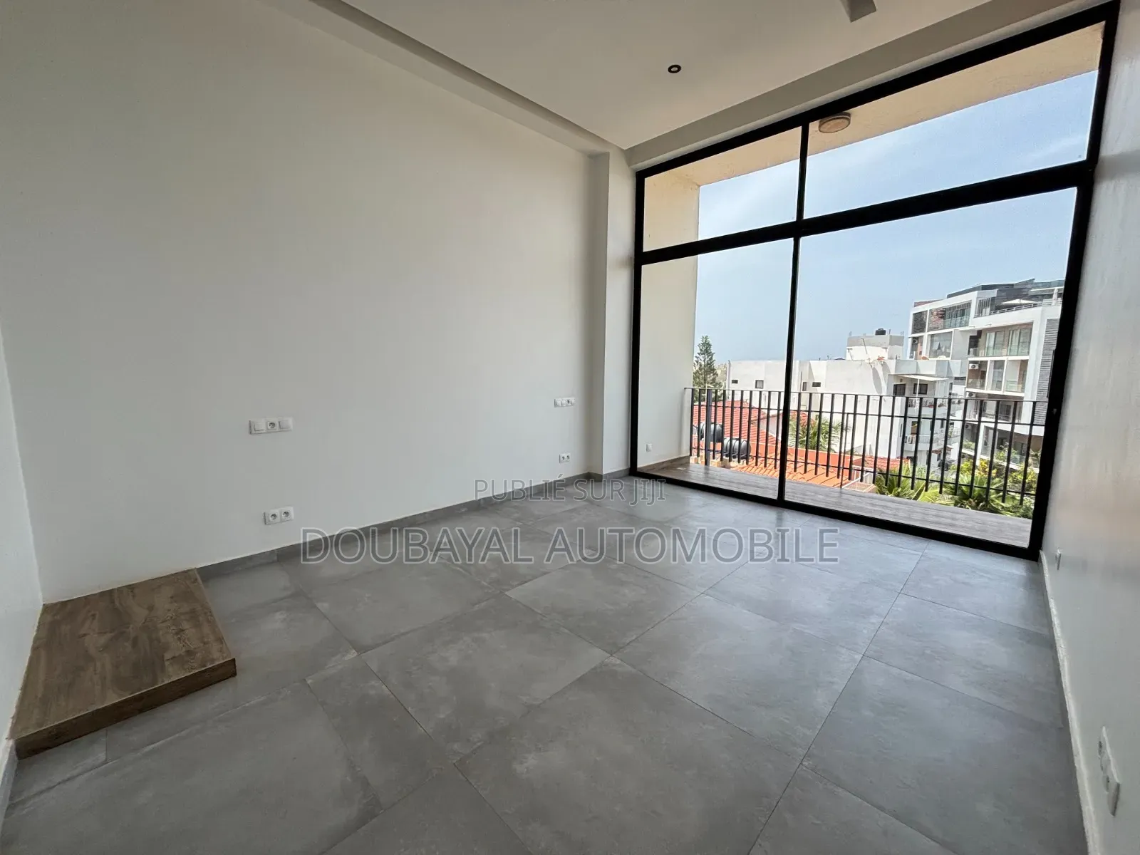 3chbre Appartement dans Oukam Aparament À, Ouakam à Louer