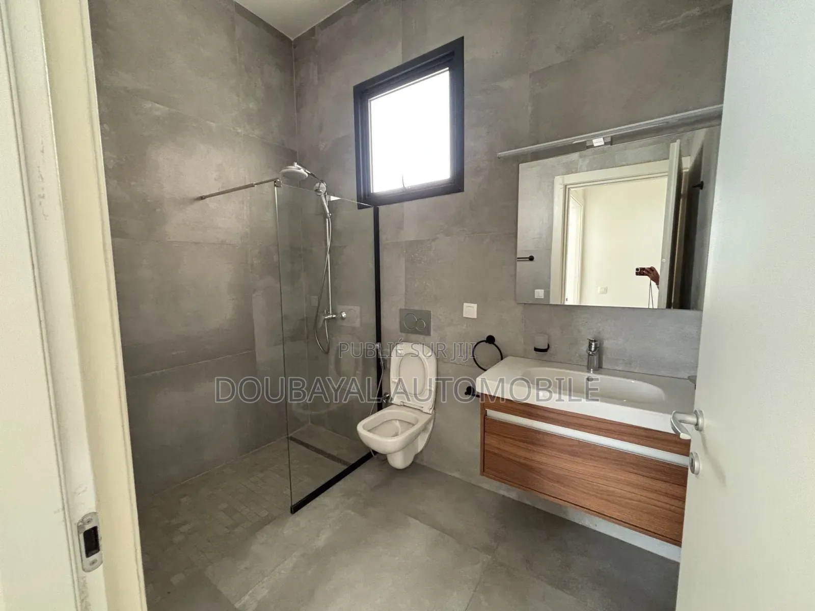 3chbre Appartement dans Oukam Aparament À, Ouakam à Louer