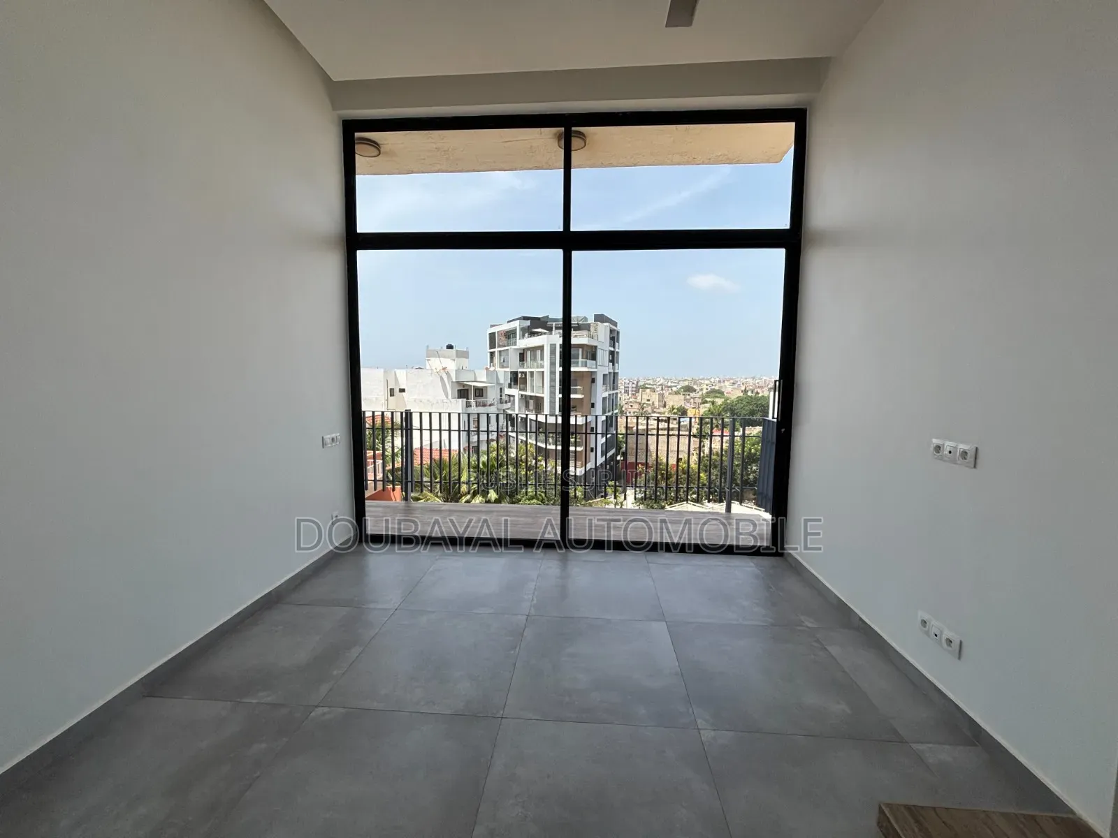 3chbre Appartement dans Oukam Aparament À, Ouakam à Louer