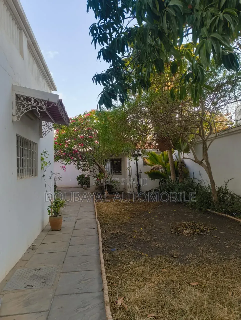 6chbre Villa dans Mermoz Villa À Louer à Louer