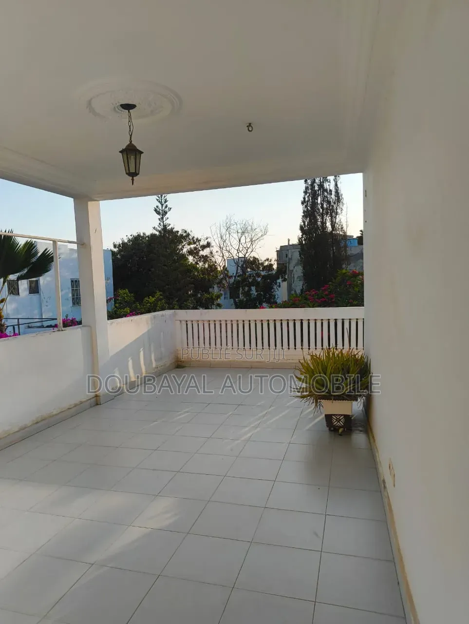 6chbre Villa dans Mermoz Villa À Louer à Louer