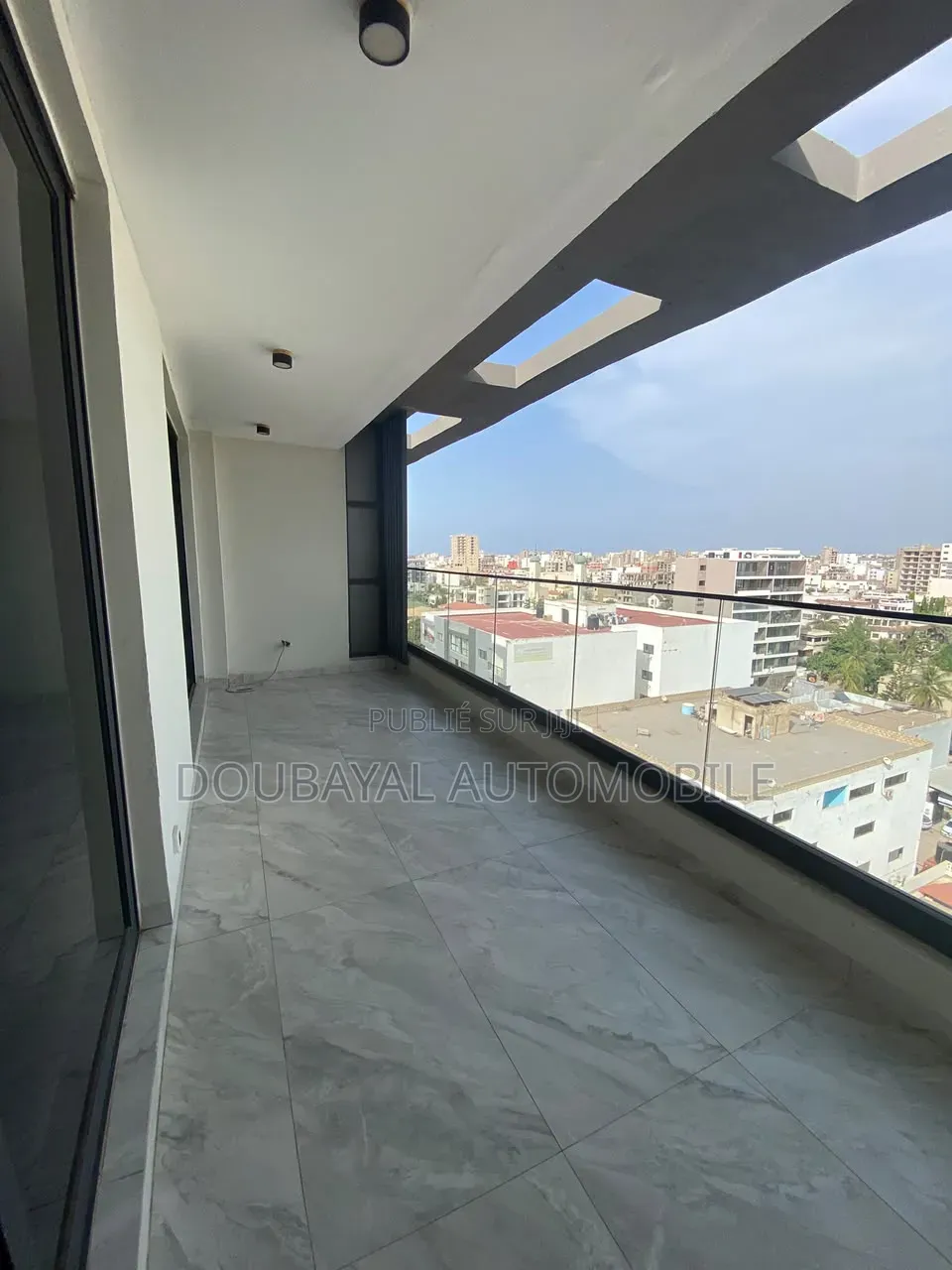 3chbre Appartement dans Almadis Apparemment, Mermoz Sacré-Cœur à Louer