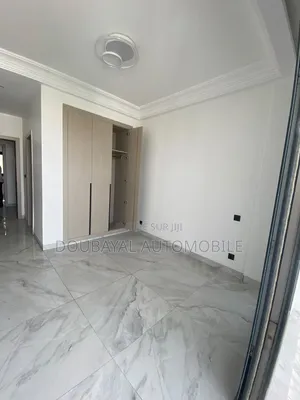 3chbre Appartement dans Almadis Apparemment, Mermoz Sacré-Cœur à Louer
