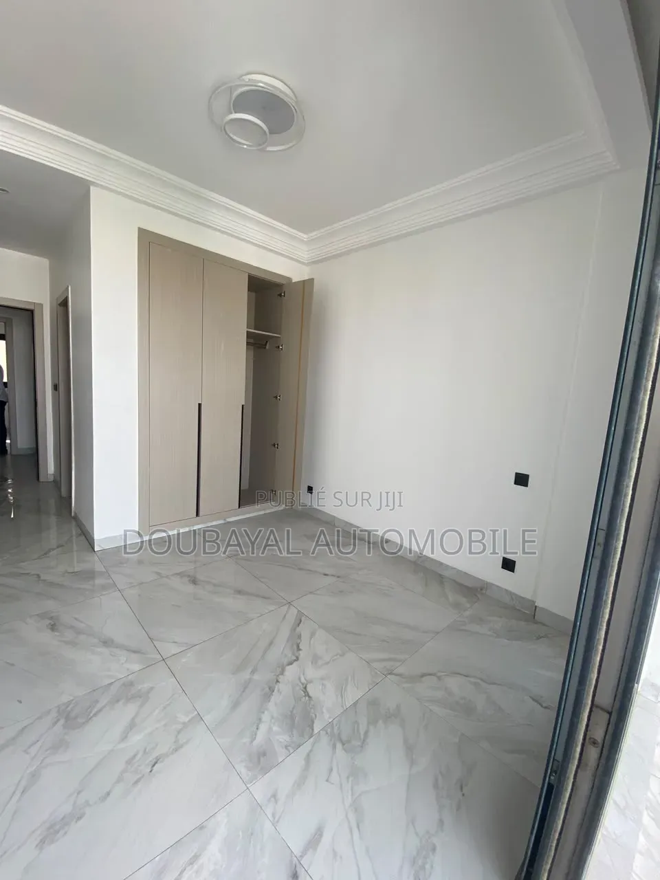 3chbre Appartement dans Almadis Apparemment, Mermoz Sacré-Cœur à Louer