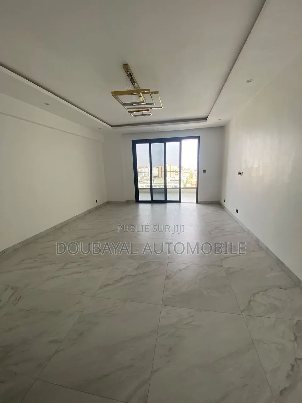 3chbre Appartement dans Almadis Apparemment, Mermoz Sacré-Cœur à Louer