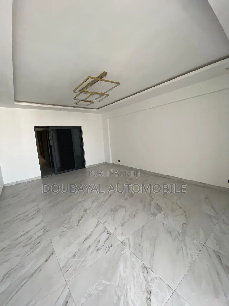 3chbre Appartement dans Almadis Apparemment, Mermoz Sacré-Cœur à Louer