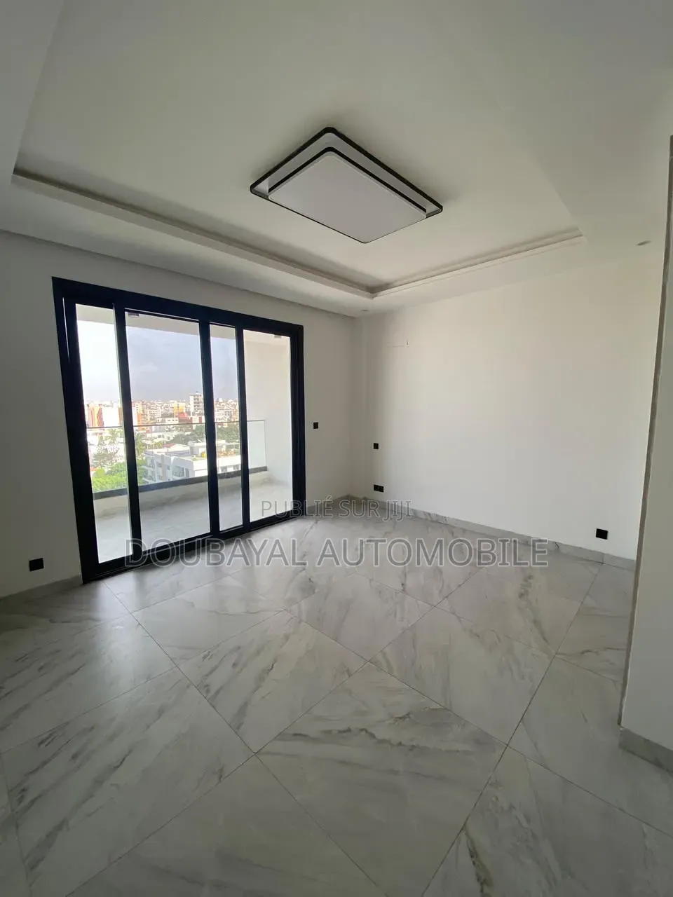 3chbre Appartement dans Almadis Apparemment, Mermoz Sacré-Cœur à Louer
