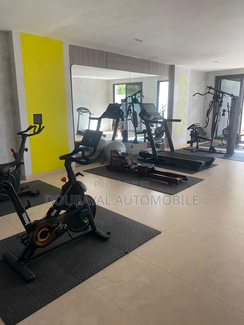 3chbre Appartement dans Almadis Apparemment, Mermoz Sacré-Cœur à Louer