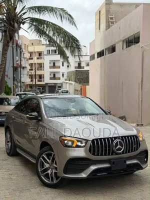 Mercedes-Benz GLE-Class 2022 Marron