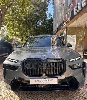 BMW X7 2024 Gris