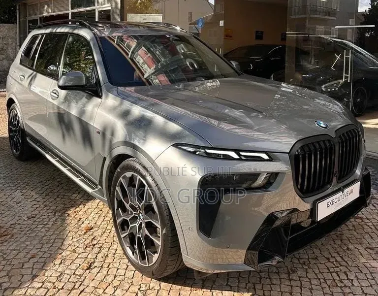 BMW X7 2024 Gris