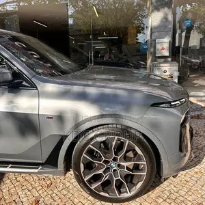 BMW X7 2024 Gris