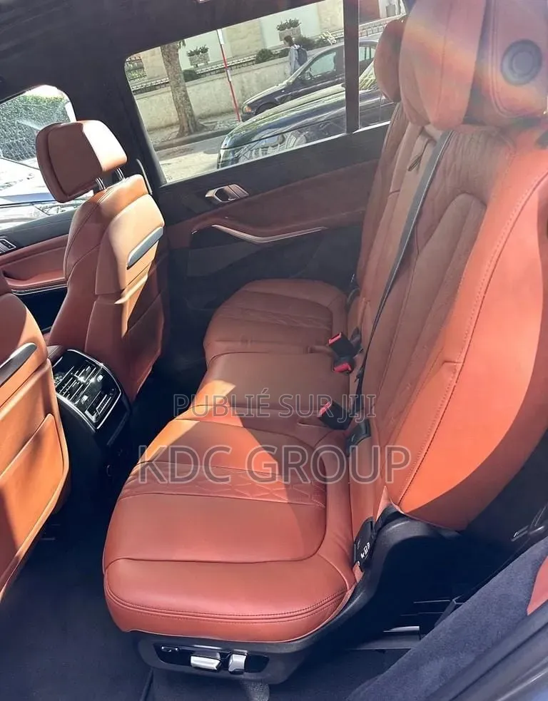 BMW X7 2024 Gris